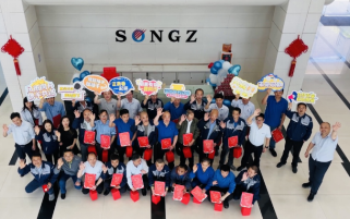 20+芳华同路、初心如炬共前行 ——j9数字站(china)公司官网股份感恩同行并肩的您